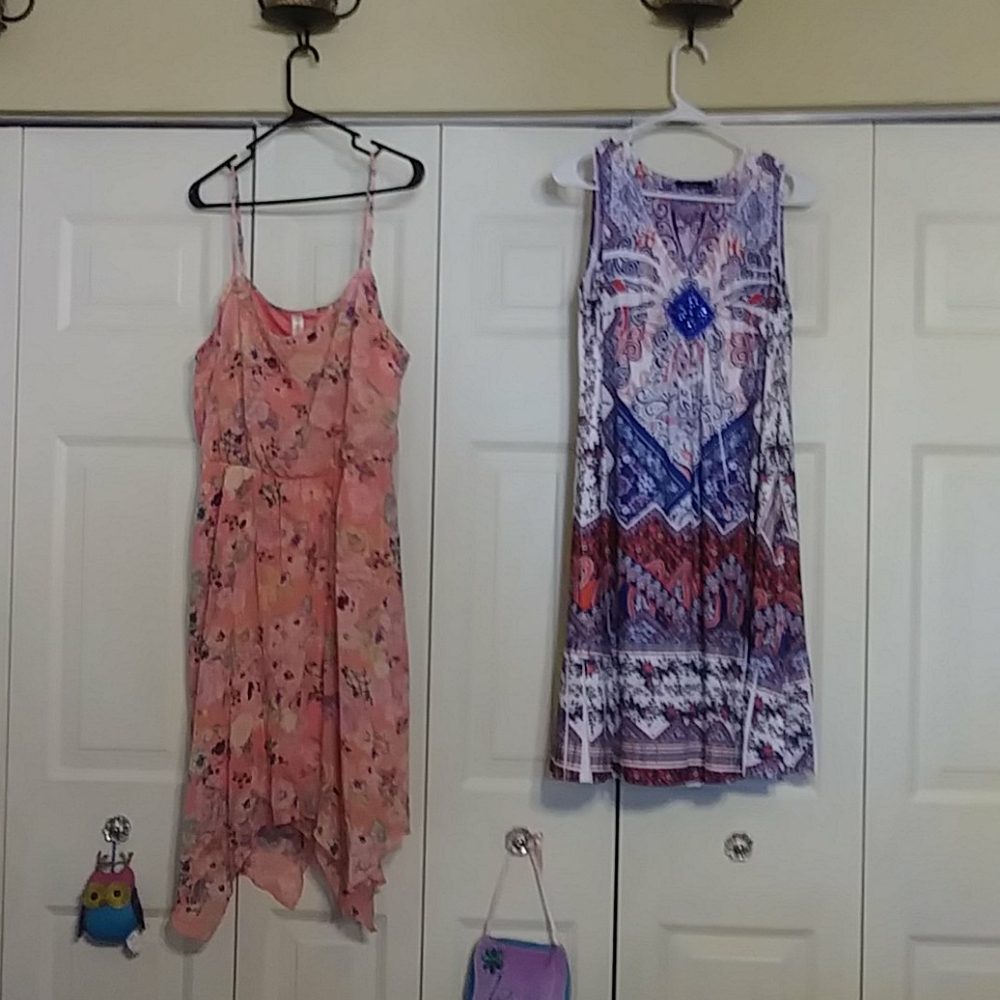 Dresses (bundle of 2)